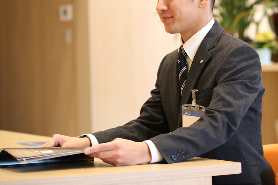 営業スタッフ