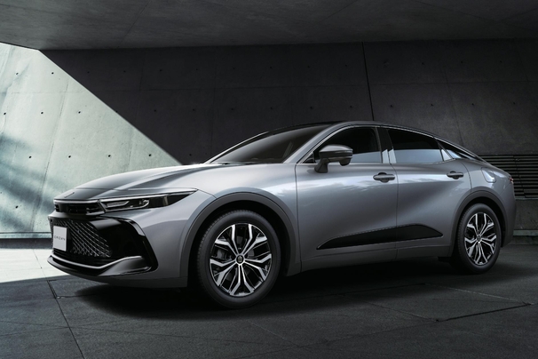 CROSSOVER G（2.5Lハイブリッド車）