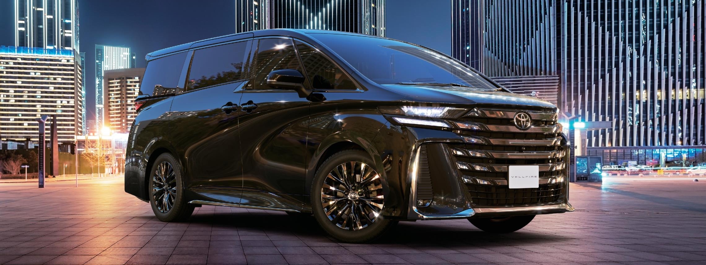 Z Premium（ハイブリッド・2WD）