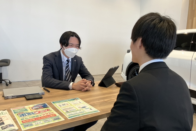 先輩社員